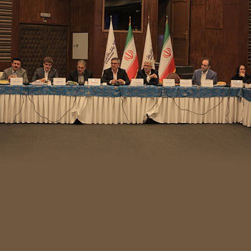 ارائه مدل‌های تلفیقی برای افزایش پرداخت‌های اعتباری به فعالان اقتصادی
