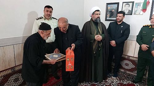 دیدار مسئولان شهرستان مینودشت با خانواده معظم شهدا و ایثارگران با محوریت بیمه دی  ‌