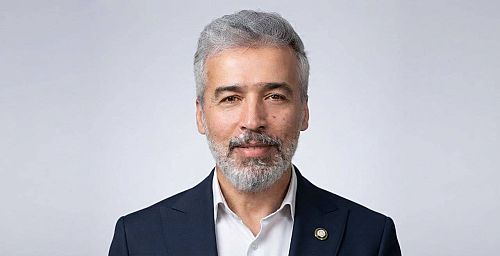 انتصاب رضا دباغی به سرپرستی معاونت بیمه اتکایی بیمه مرکزی / سکانداری حوزه اتکایی به مدیر باسابقه بیمه ایران رسید