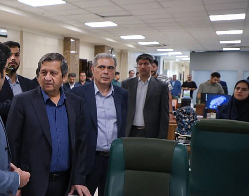 رئیس کل بانک مرکزی از موسسه مطبوعاتی بازار پول و ارز بازدید کرد