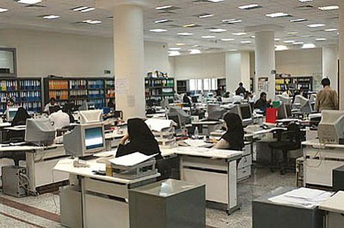 سقف حقوق کارکنان دولت ۱۳۰ میلیون تومان/ تبدیل وضعیت ۷۰۰ هزار نیروی شرکتی امکان‌پذیر نیست