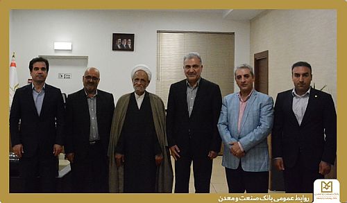 برگزاری ایین تجلیل از آزادگان در بانک صنعت و معدن