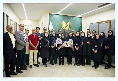 حضور مدیرعامل بیمه معلم در بیمارستان شهید باهنر و تجلیل از کادر درمان