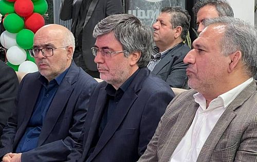 تمرکز بر توسعه خدمات، تقویت شبکه شعب و ارتقای خدمت‌رسانی به مردم