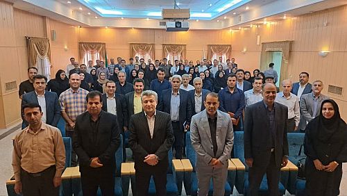 شبکه فروش بیمه ایران در یزد با طرح «همای ایران» آشنا شد