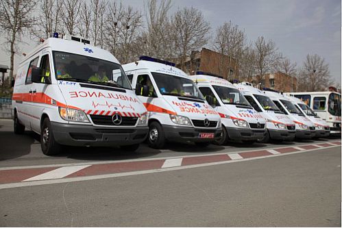 اهدای آمبولانس به مراکز اورژانس برای امدادرسانی به مصدومان حوادث ترافیکی