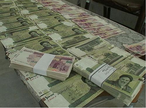 نقدینگی کشور به 976 هزار میلیارد تومان رسید