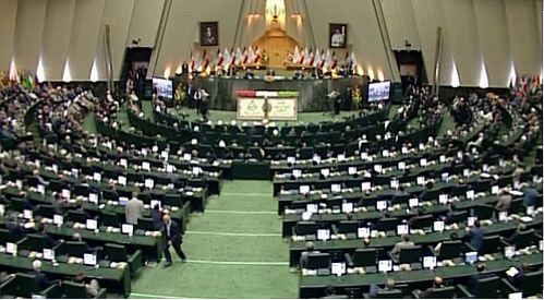 دبیر سابق سندیکای بیمه گران رئیس کمیسیون برنامه و بودجه مجلس شد 