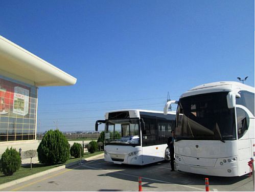 حضور اتوبوس‌های عقاب اسکانیا در نمایشگاه ایران در باکو 