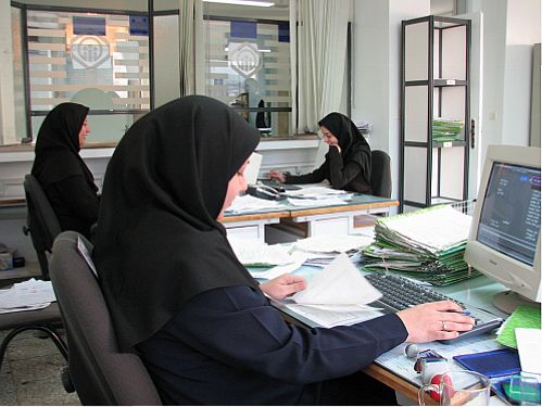 کاهش ساعت کاری بانوان شاغل در شرایط خاص از ۴۴ به ۳۶ ساعت 