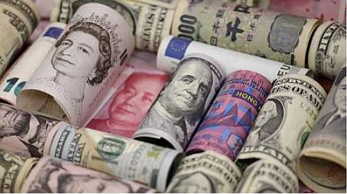 افت ارزش دلار و پوند بانکی و تقویت یورو
