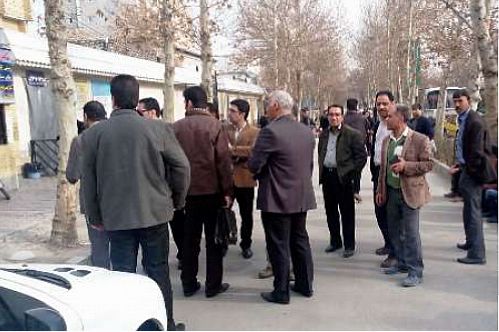 سپرده گذاران چند موسسه مالی در مشهد پیگیر مطالبات خود شدند