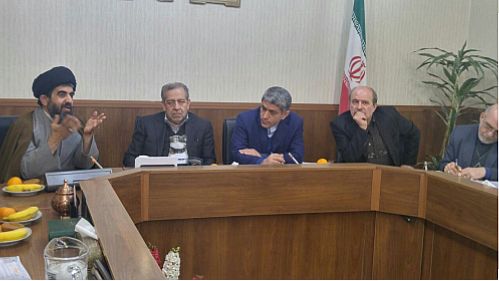 نشست وزیر اقتصاد با مجمع نمایندگان استان اصفهان