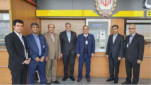 بانک ملی خودپرداز ارزی پویا را در فرودگاه بین‌المللی امام خمینی (ره) راه‌اندازی کرد 