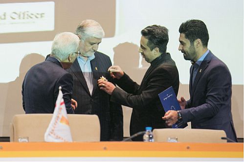 اعطای نشان عالی لیاقت و مدیریت نوآورانه به مدیرعامل بانک‌پاسارگاد