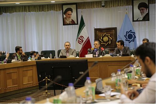  اقتصاد ایران دیگر تحمل سیاست های نادرست گذشته را ندارد