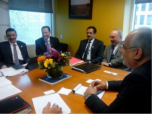 وزیر اقتصاد با رییس گروه بانک توسعه اسلامی دیدار و گفت و گو کرد