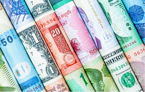 کاهش قیمت رسمی یورو و پوند