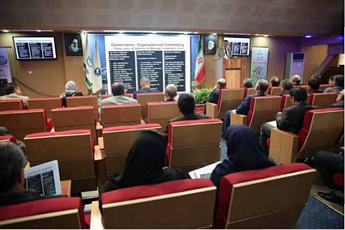 برگزاری سمینار بررسی خطر عدم رعایت تطبیق پذیری با قوانین ومقررات دربیمه البرز