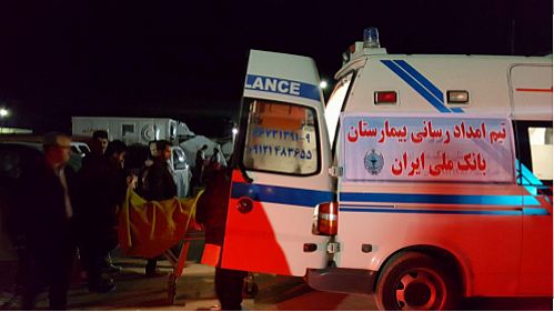 خدمت رسانی تیم پزشکی بیمارستان بانک ملی در مناطق زلزله زده 