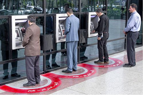 اجرای کمپین به احترام هم  در بانک ملت