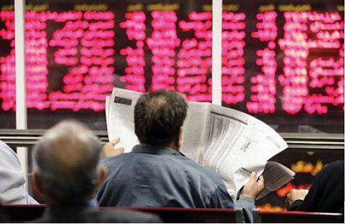 ۵ شرکت بورسی مشمول بازگشایی و توقف نماد شدند