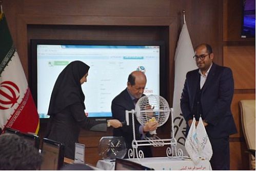 شرکت تجارت الکترونیک دی در مسیر توسعه