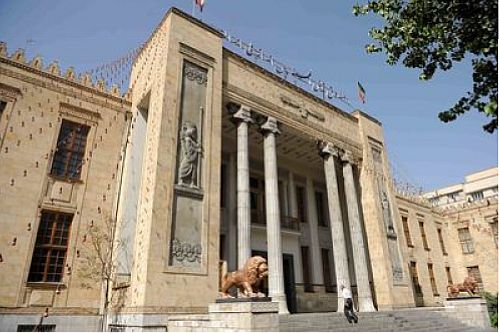 بازدید سفیر لبنان از موزه بانک ملی ایران