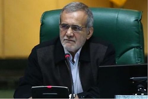بررسی واگذاری سهام ماشین سازی تبریز با حضور وزیر اقتصاد