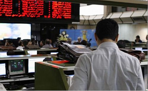 صعود بورس در روز رکوردشکنی دلار و سکه