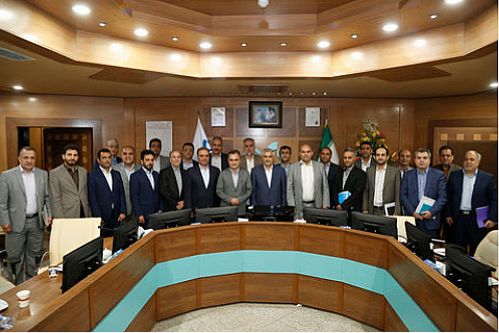 نشست تخصصی مدیران عامل شرکت‌های گروه مالی دی برگزار شد 