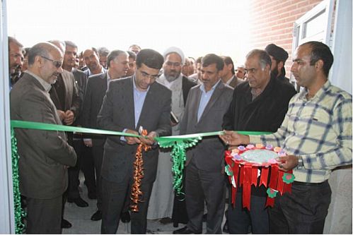 مدرسه شهدای بانک رفاه  در روستای فندخت شهرستان قاینات افتتاح شد