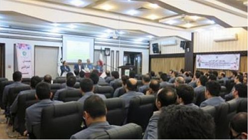با جذب سپرده های مردمی باید به تسریع رونق اقتصادی کمک کرد