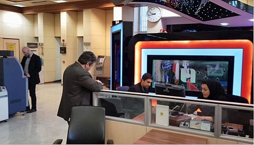 تعداد کاربران مراکز پیشخوان ارائه خدمات کارگزاری بانک صادرات ایران از هفت هزار نفر گذشت