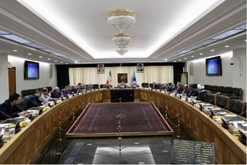 ششمین جلسه رئیس کل بانک مرکزی با اقتصاددانان برگزار شد