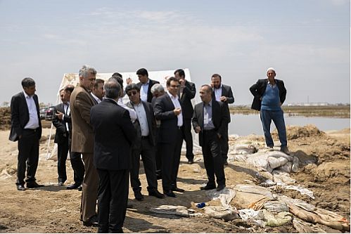 بازدید مدیرعامل بانک ملت از مناطق سیل زده استان گلستان