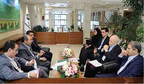 بازدید مدیرعامل بانک کارآفرین از دو شعبه تهران