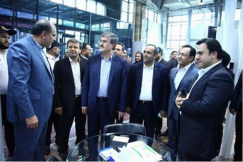 مدیر عامل بانک رفاه کارگران از نمایشگاه ایران هلث بازدید کرد