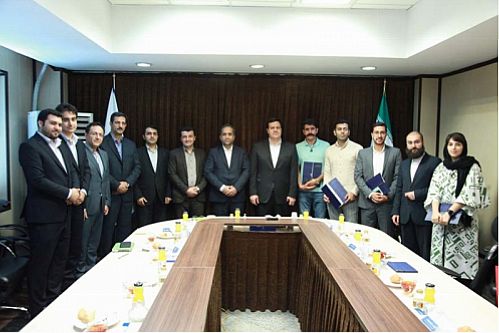 توسعه مدل نوین کسب و کار بانک رفاه با بهره گیری از ظرفیت های استارتاپ ها