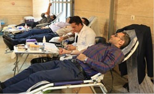 مشارکت کارکنان بانک سینا در اهدای خون