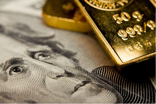 چرا 2020 دلار افت می کند و طلا بهترین حافظ دارایی است