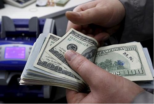 قیمت دلار آمریکا در صرافی‌های بانکی۱۳,۶۰۰تومان
