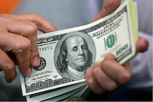 نرخ دلار هفتم اسفند ۹۸ به ۱۵ هزار و ۶۰۰ تومان رسید