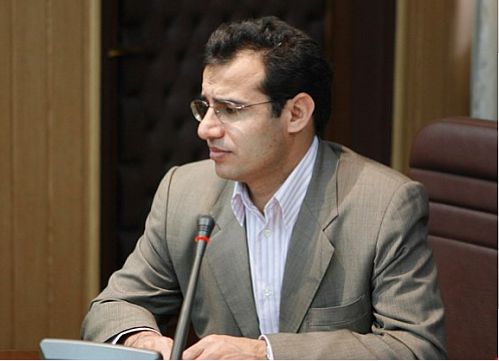  برای ورود به بازار سرمایه فقط به جستجوهای اینترنتی و شبکه‌های اجتماعی اکتفا نکنید 