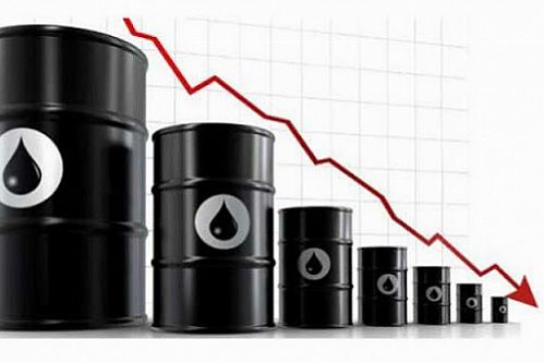کاهش قیمت نفت در پی افزایش ذخایر آمریکا