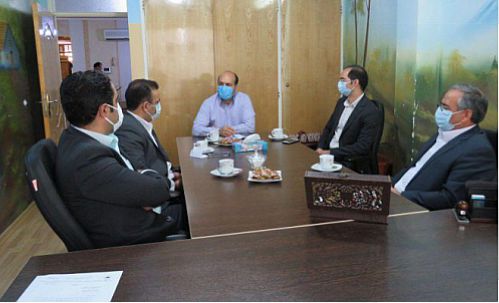  دیدار مدیر منطقه استان یزد بانک ایران زمین و مدیرعامل شرکت فولاد آبتین