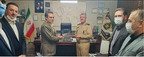 دیدار مدیرعامل بانک ملت با فرمانده کل نیروی دریایی ارتش