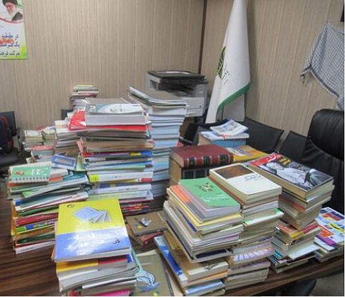  قریب به ۷۰۰جلد کتاب به مدرسه«مهر بانک کشاورزی» اهدا شد
