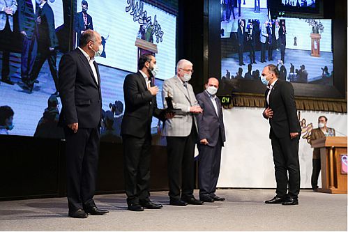  برای هفتمین سال متوالی؛ بانک پاسارگاد تندیس زرین جایزه ملی مدیریت مالی ایران را دریافت کرد