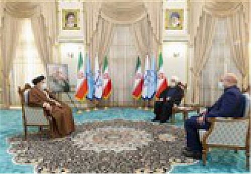  پیشنهاد ۸ راهکار برای نجات بازار سرمایه در نامه فعالان بورس به سران قوا 